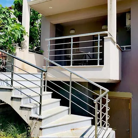 Freddy's Place Vrasná