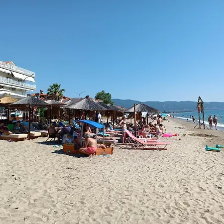 Freddy's Place Appart hôtel 3*