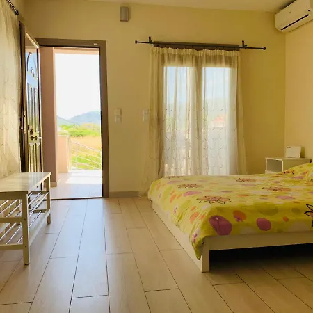 Aparthotel Freddy's Place Vrasná