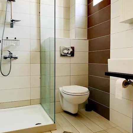 Aparthotel Freddy's Place