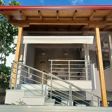 Freddy's Place Aparthotel