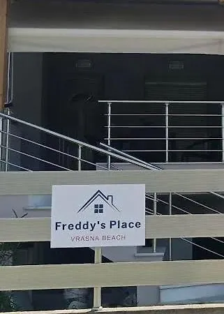 Aparthotel Freddy's Place Vrasná